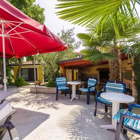Apartment In With Balcony, Air Conditioning, Wifi, Washing Machine *