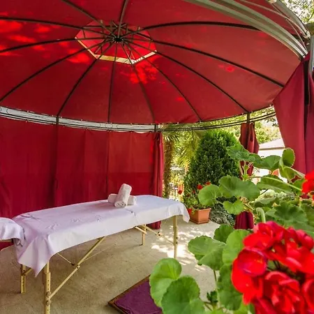 In With Balcony, Air Conditioning, Wifi, Washing Machine * Porec