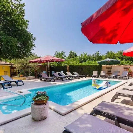 In With Balcony, Air Conditioning, Wifi, Washing Machine * Porec